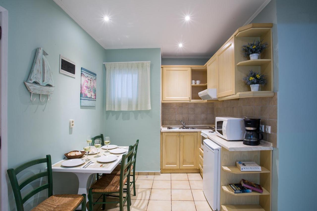 Spiti Prifti Apartments ゴウヴィア エクステリア 写真