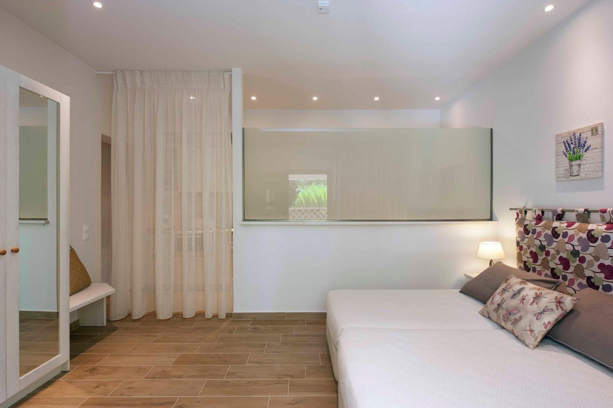 Spiti Prifti Apartments ゴウヴィア エクステリア 写真