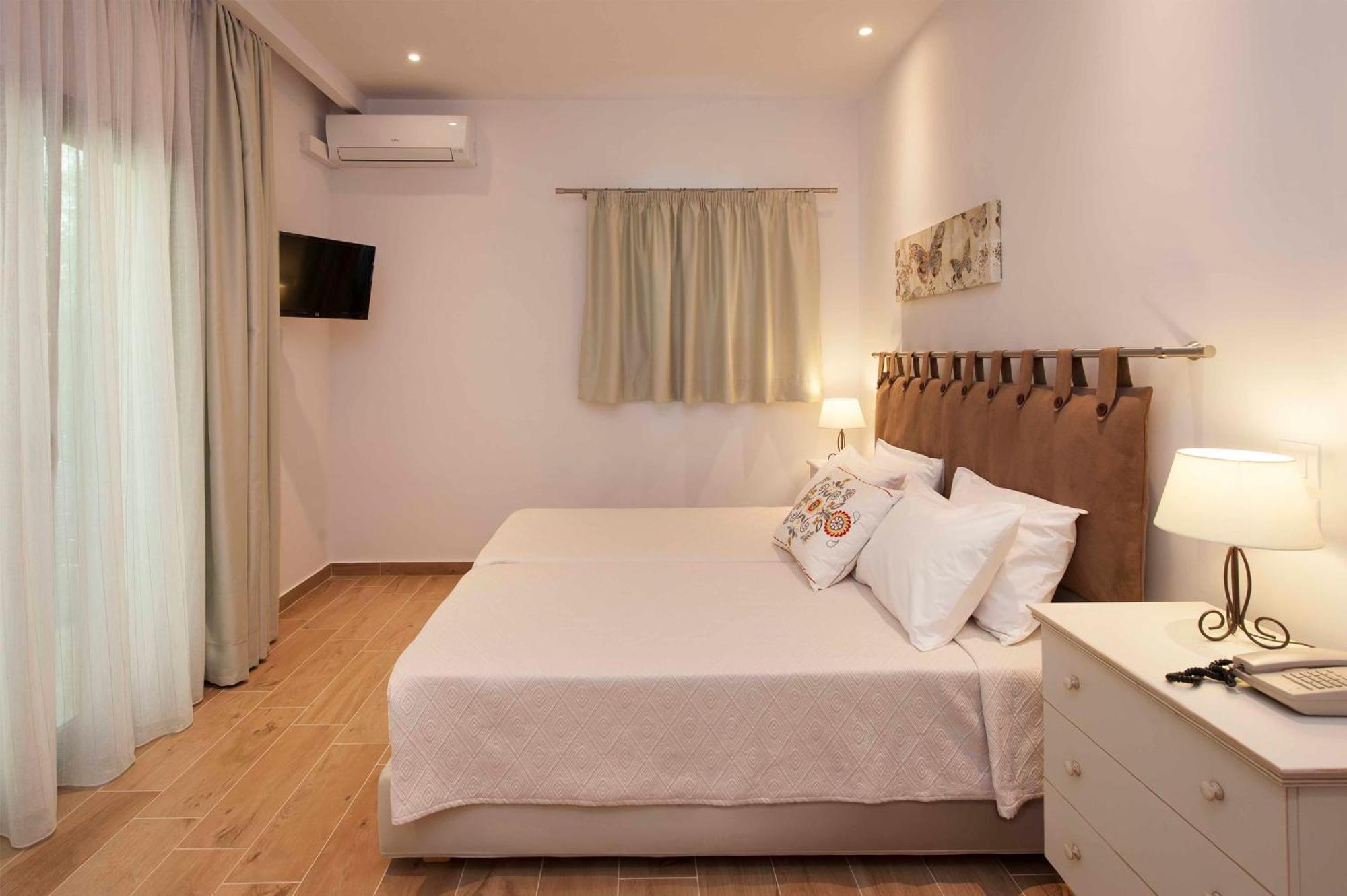 Spiti Prifti Apartments ゴウヴィア エクステリア 写真