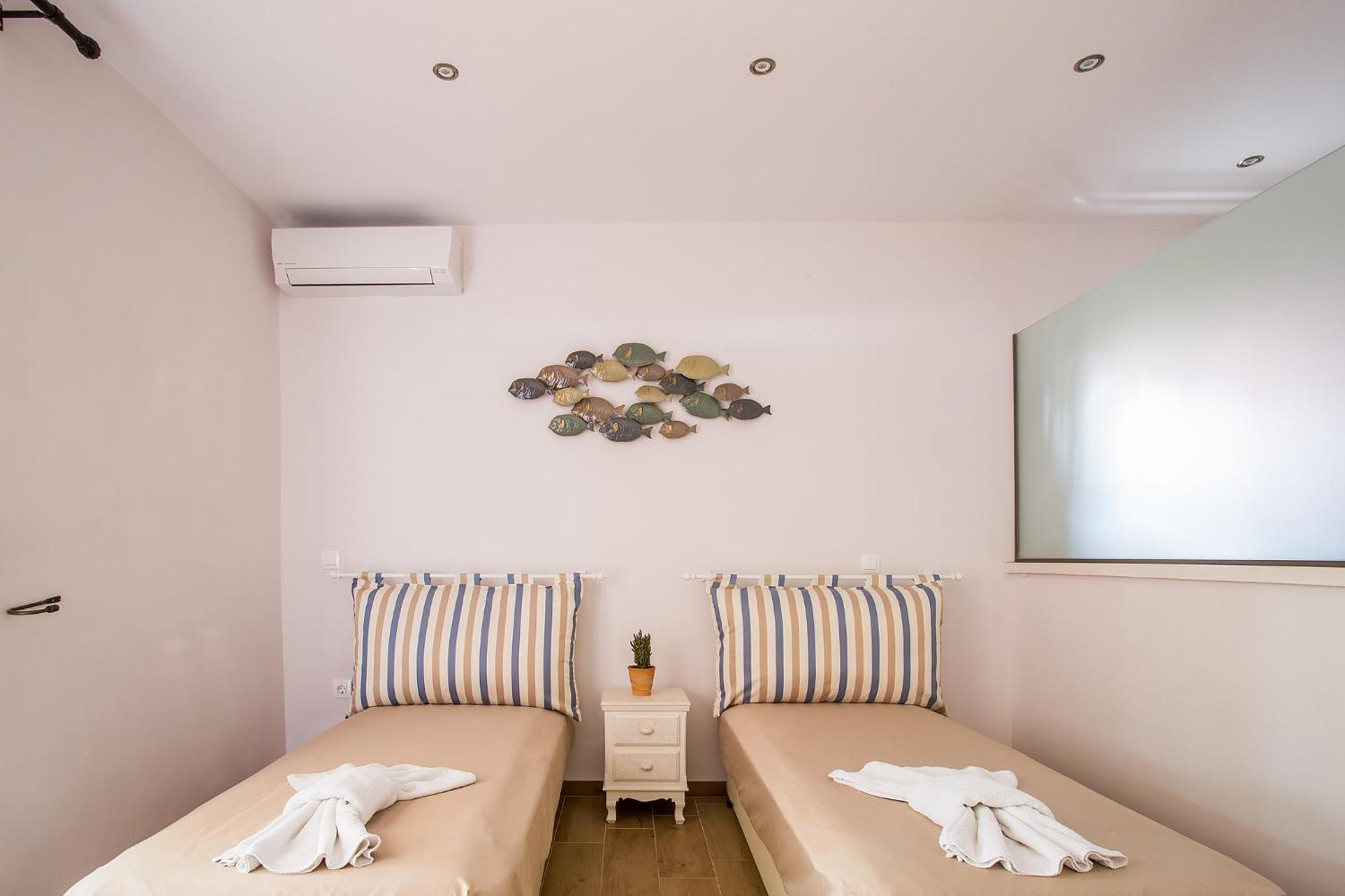 Spiti Prifti Apartments ゴウヴィア エクステリア 写真
